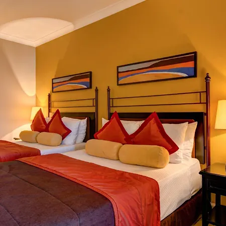 Отель Corinthia St George's Bay Сент Джулианс