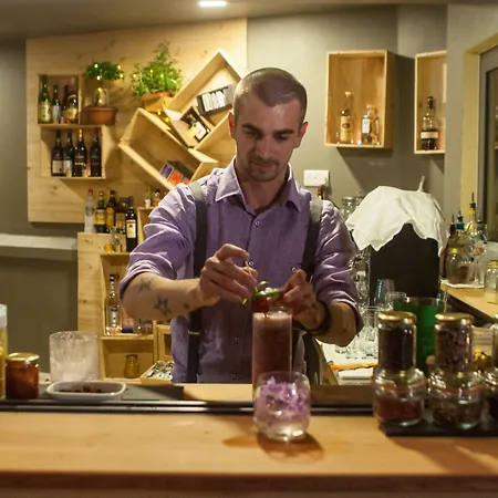 Hotel Corinthia St George's Bay