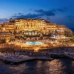호텔 Corinthia St George's Bay 5*