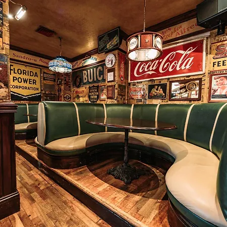 Corinthia St George's Bay מלון