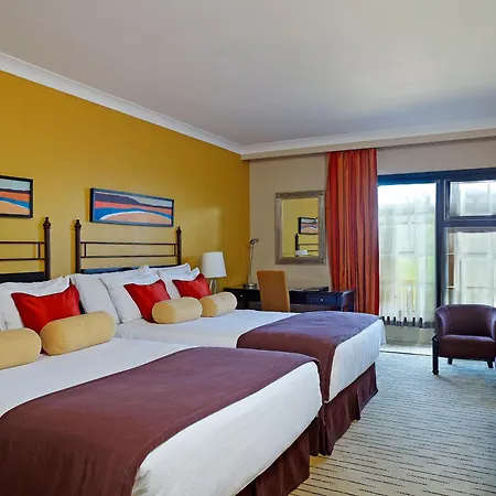 Corinthia St George's Bay 5* San Ġiljan
