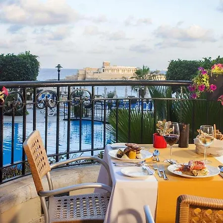 Hotel Corinthia St George's Bay 5*