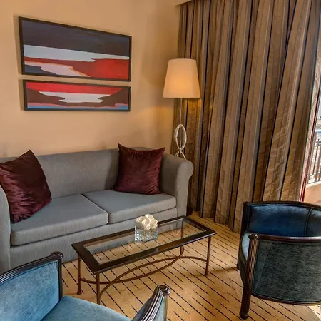 Hotel Corinthia St George's Bay