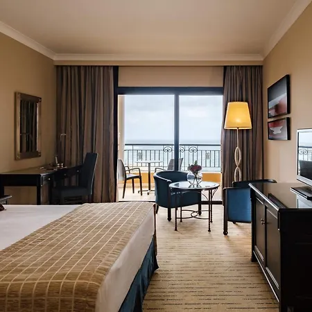 Corinthia St George's Bay 5* San Ġiljan