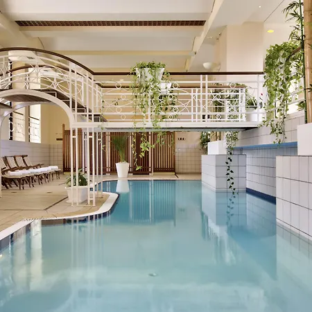 Corinthia St George's Bay מלון Saint Julian's