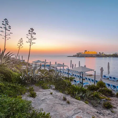 Corinthia St George's Bay فندق 5*