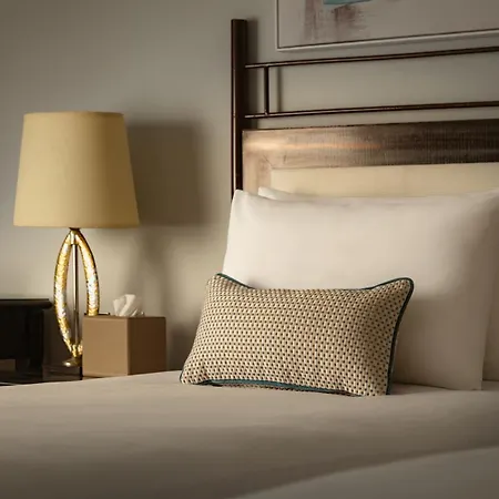 Hotel Corinthia St George's Bay