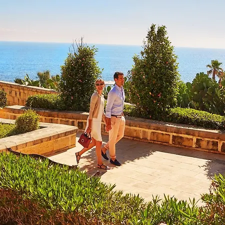 Corinthia St George's Bay 5* San Ġiljan