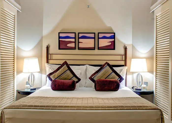 Ξενοδοχείο Corinthia St George's Bay 5*