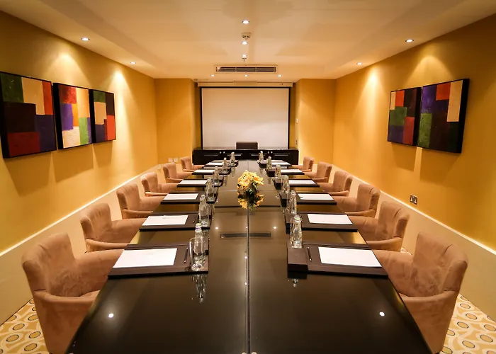 Corinthia St George's Bay 酒店 5*