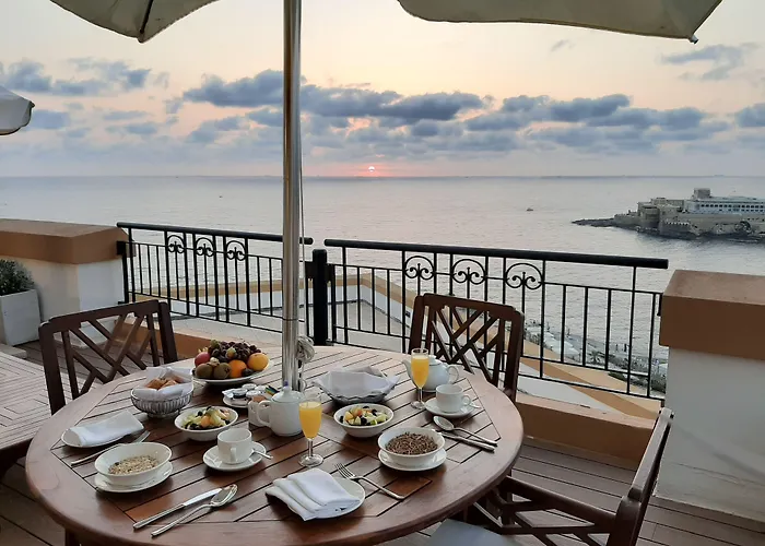 Ξενοδοχείο Corinthia St George's Bay