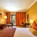 Hotel Corinthia St George's Bay 5*