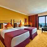 Hotel Corinthia St George's Bay 5*