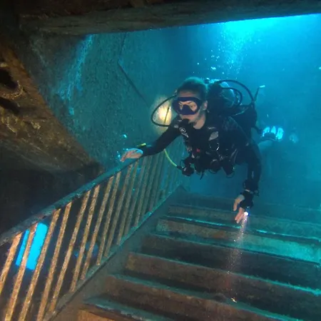 Corinthia St George's Bay 호텔