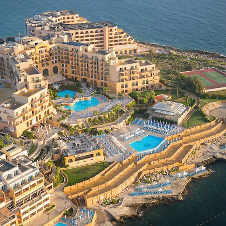 호텔 Corinthia St George's Bay Saint Julian's