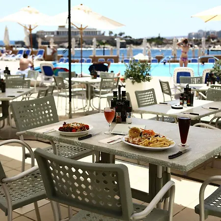 Hotel Corinthia St George's Bay