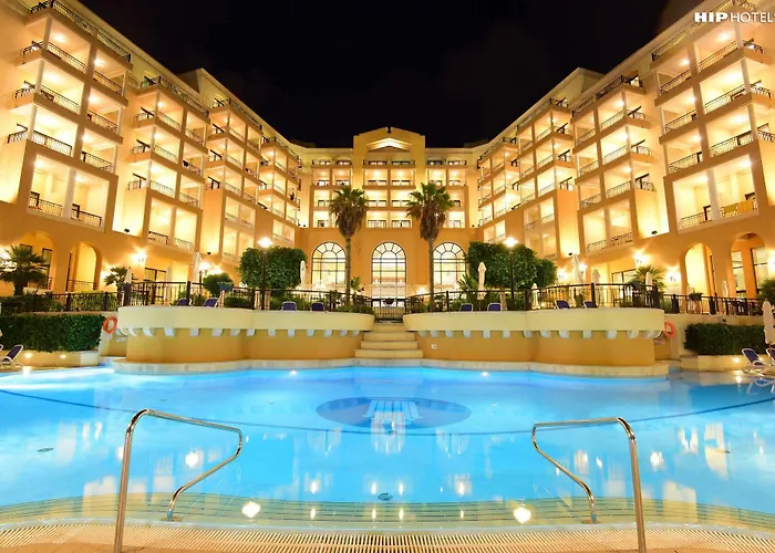 Hotel Corinthia St George's Bay 5*